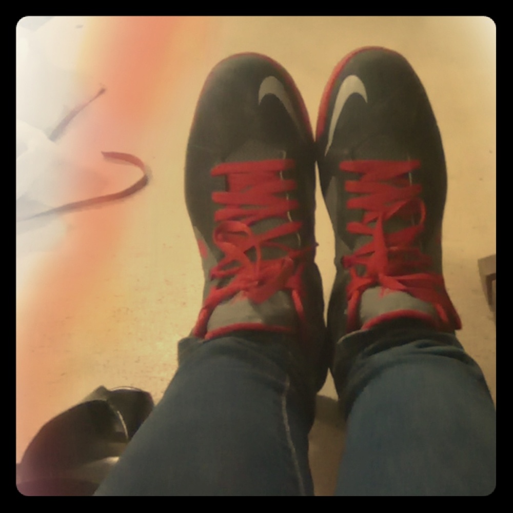 Used but good condition nike High top's red ,gblac